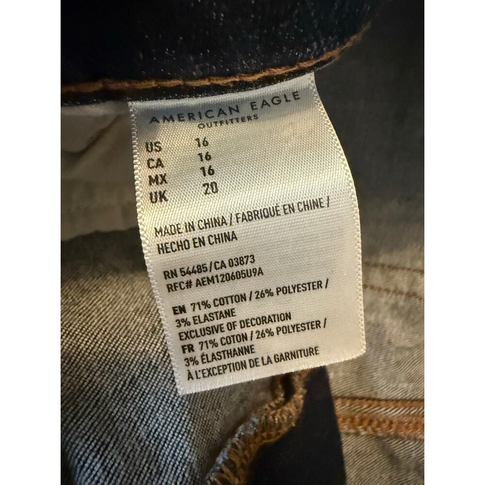 American Eagle Next Level Stretch High Rise Cuffed Blue Denim Jean Shorts 16 - Picture 8 of 9